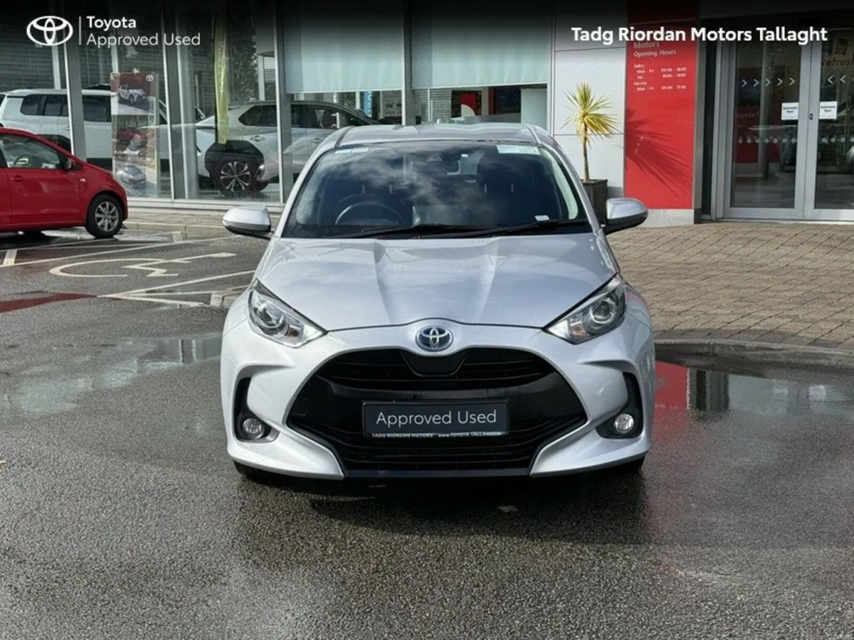 Toyota Yaris 1.5 HYBRID L/SPORT - Image 2