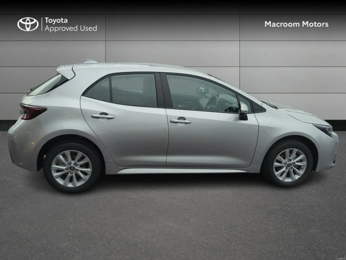 Toyota Corolla FRESH SELECTION OF TRADE-INS COROLL - Image 3