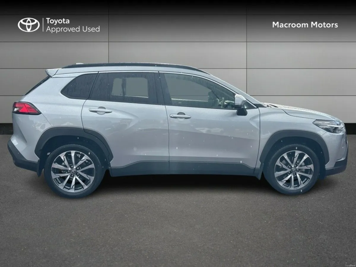 Toyota Corolla Cross FRESH SELECTION OF TRADE-INS - Image 3