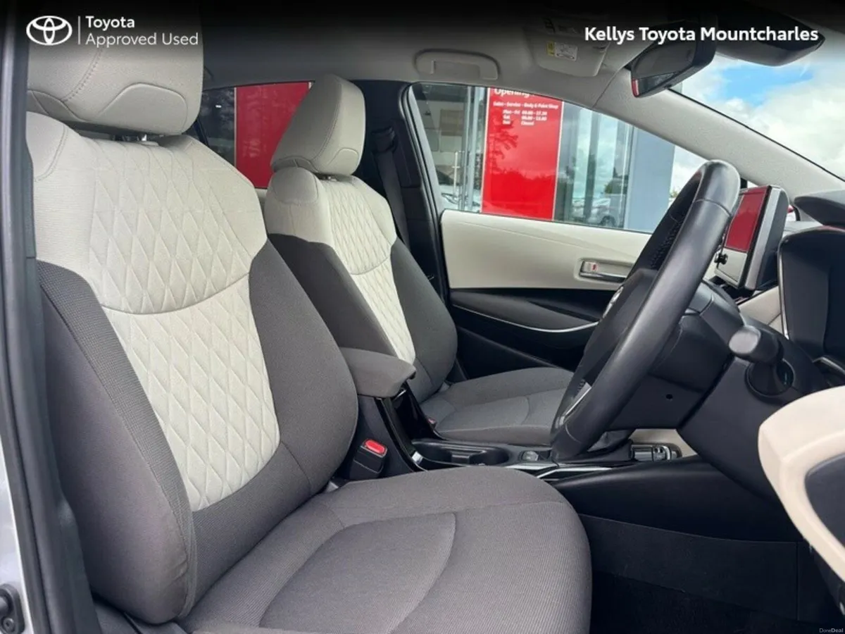 Toyota Corolla COROLLA HYBRID LUNA SPORT - Image 4