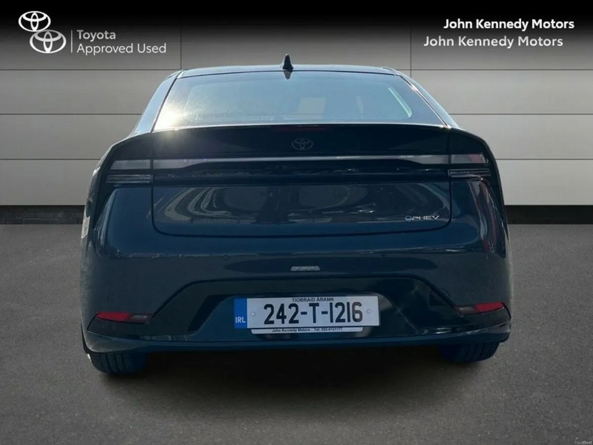 Toyota Prius SPORT - Image 4
