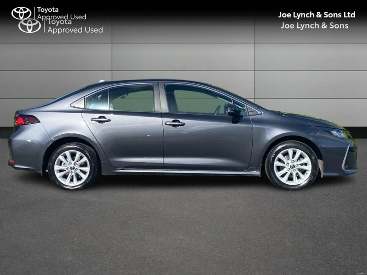 Toyota Corolla COROLLA LUNA SALOON - Image 3