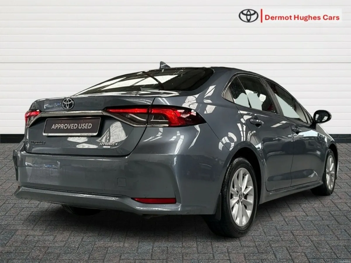 Toyota Corolla HYBRID LUNA 4DR AUTO - Image 2