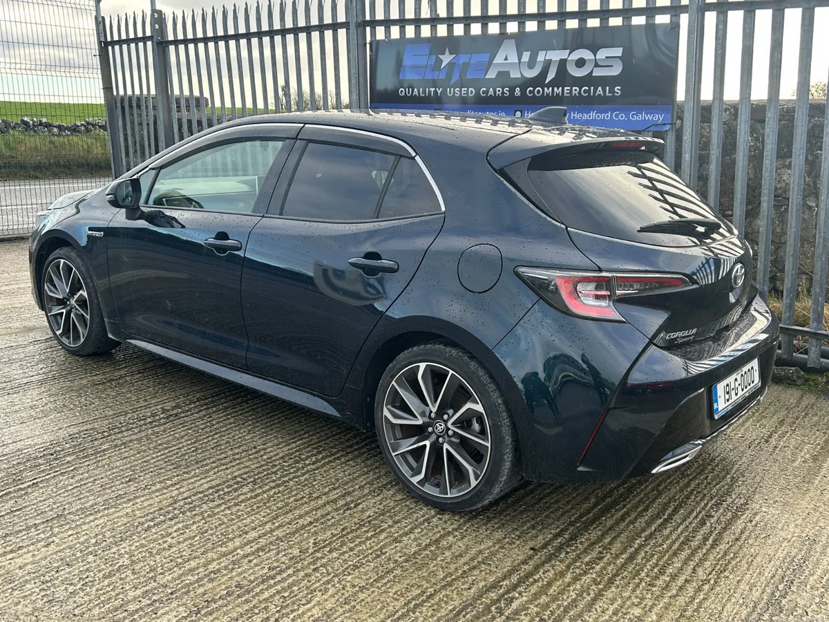 Toyota Corolla Sport Hybrid 2019 - Image 2
