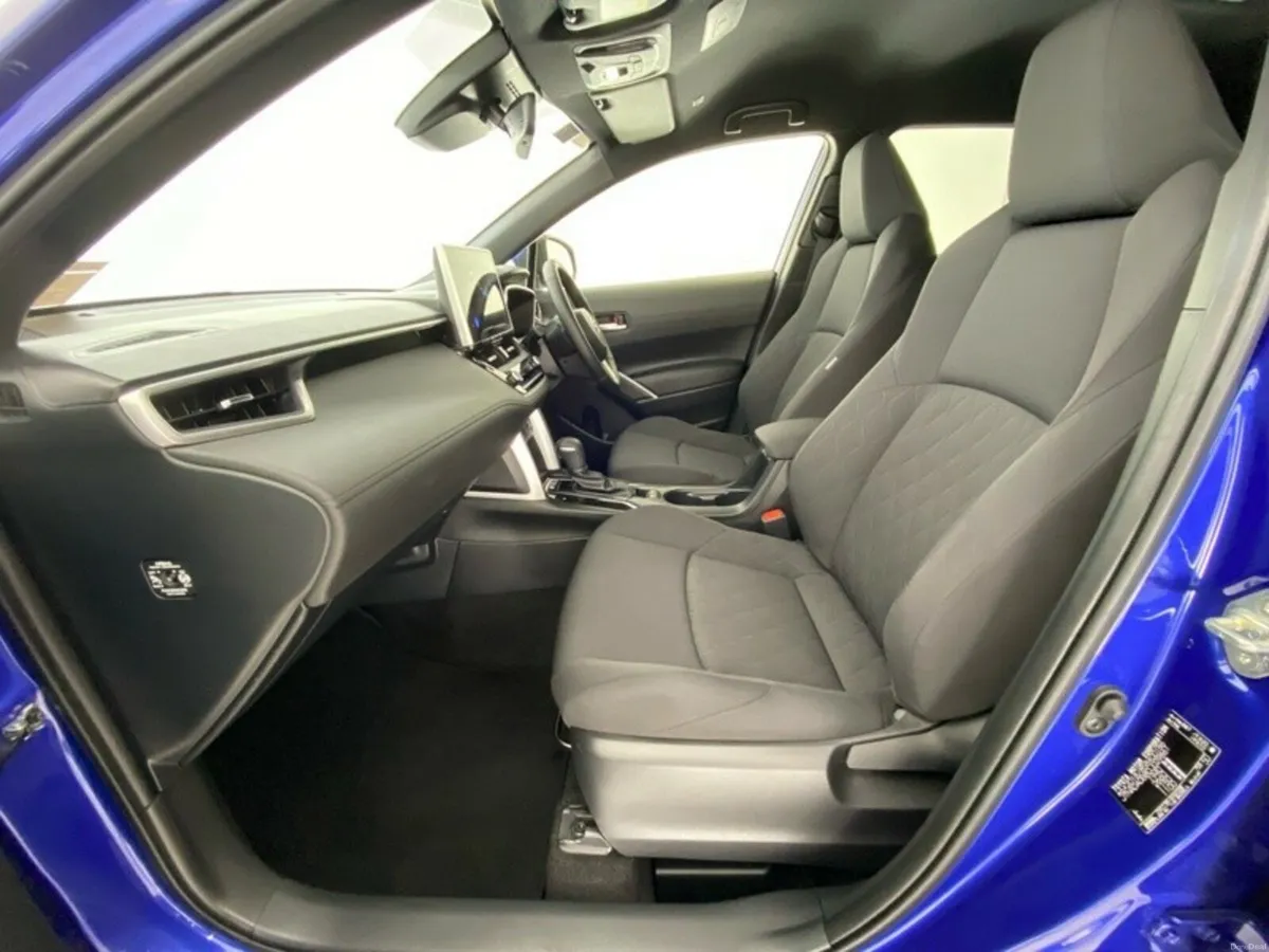 Toyota Corolla Cross Hybrid Sport Auto - Image 6