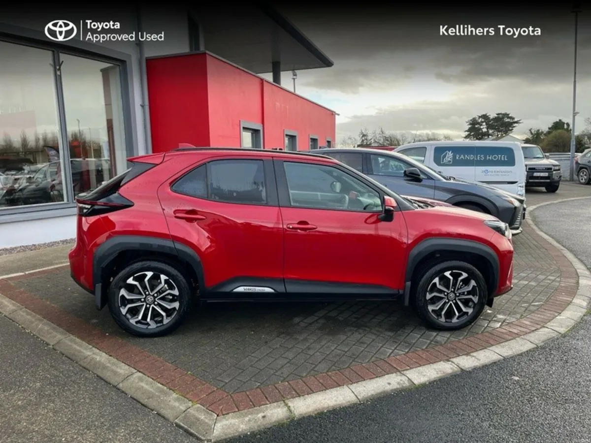 Toyota Yaris Cross YARIS CROSS L-SPORT MONO - Image 3