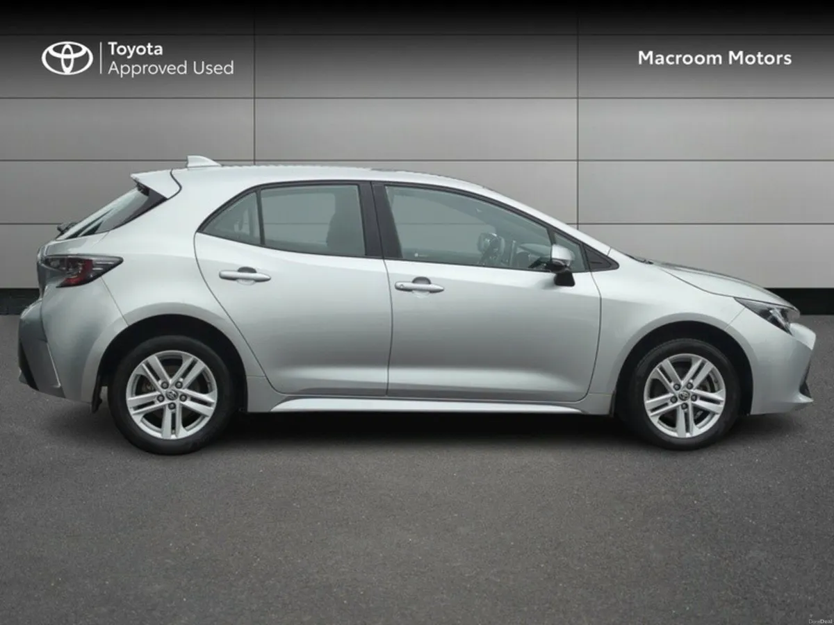 Toyota Corolla FRESH SELECTION OF TRADE-INS COROLL - Image 3