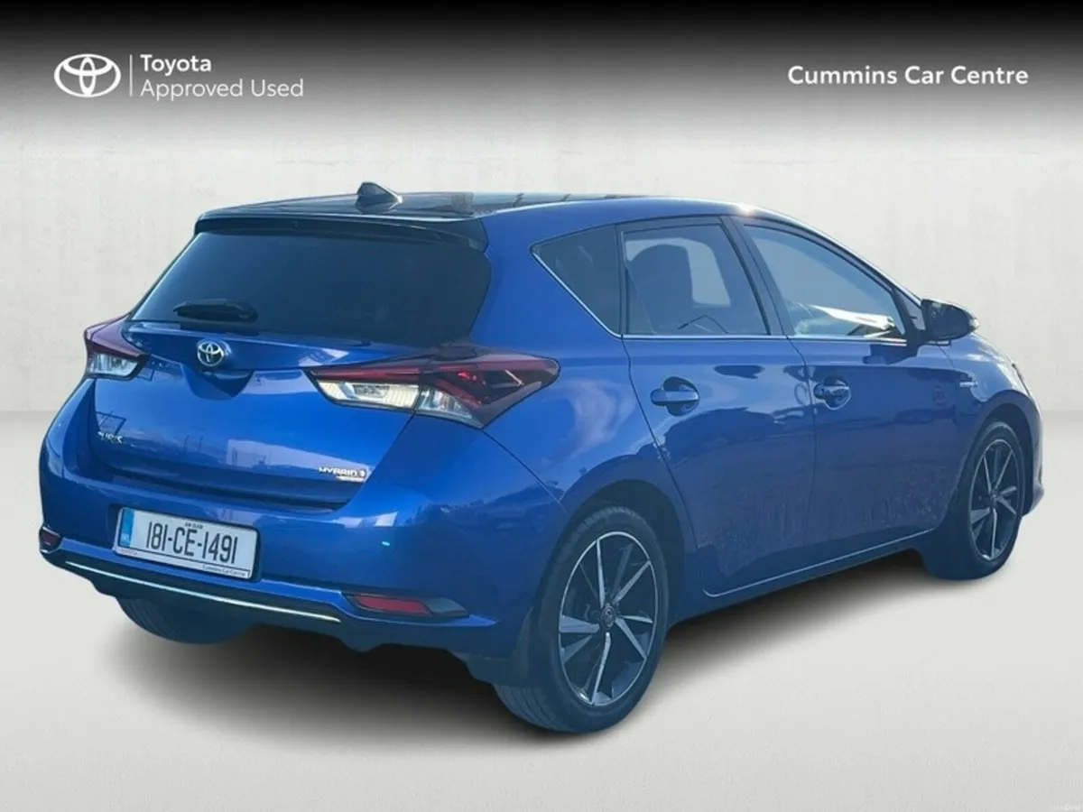 Toyota Auris AURIS HYBRID LUNA SPORT - Image 2
