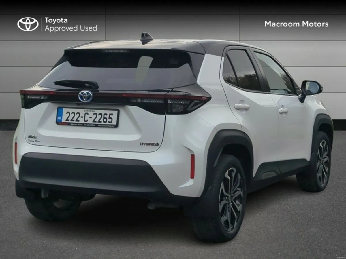 Toyota Yaris Cross FRESH SELECTION OF TRADE-INS YA - Image 2