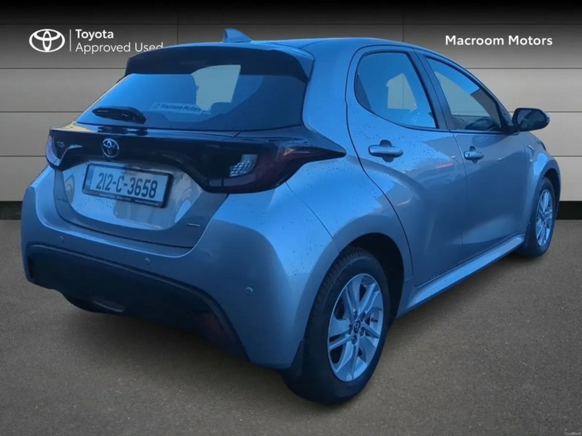 Toyota Yaris FRESH SELECTION OF TRADE-IN YARIS 1.5 - Image 2