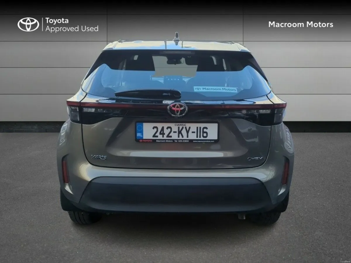 Toyota Yaris Cross FRESH SELECTION OF TRADE-INS YA - Image 4