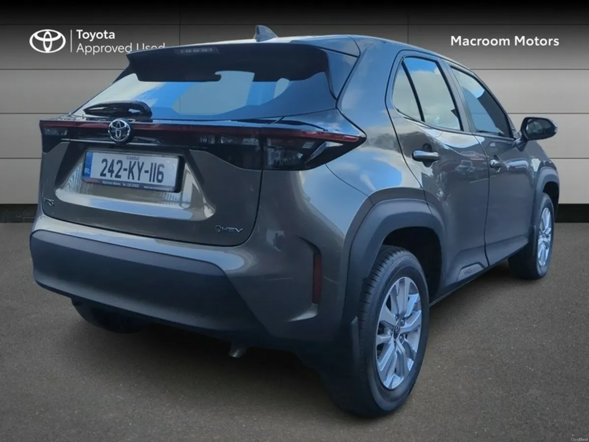 Toyota Yaris Cross FRESH SELECTION OF TRADE-INS YA - Image 2
