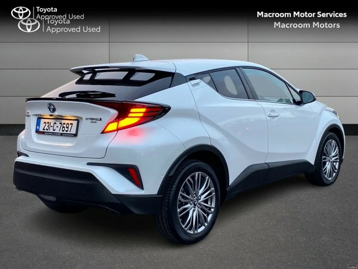 Toyota C-HR FRESH SELECTION OF TRADE-INS C-HR 1.8 - Image 2