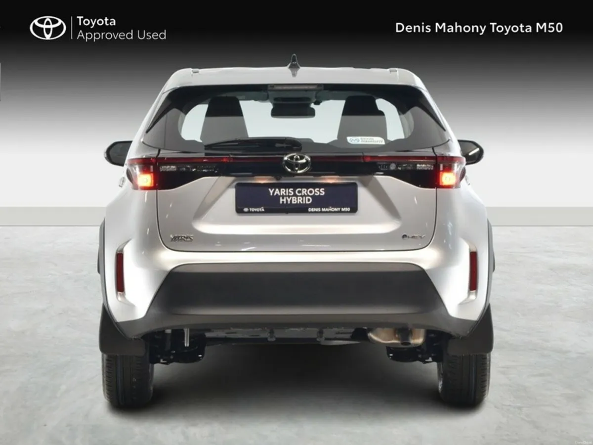 Toyota Yaris Cross Hybrid Luna Auto - Image 4