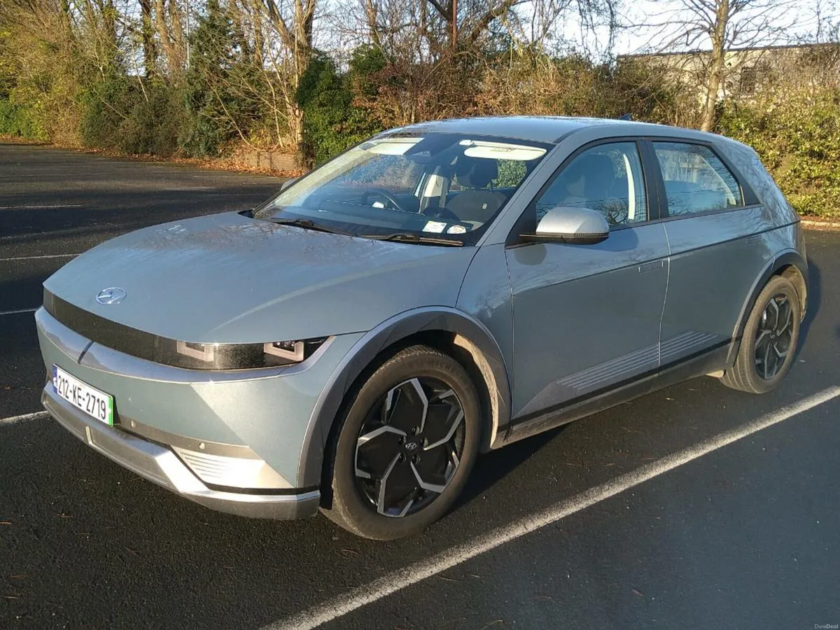 Hyundai IONIQ 5 Premium 73KWH - SOH 100% - Image 2