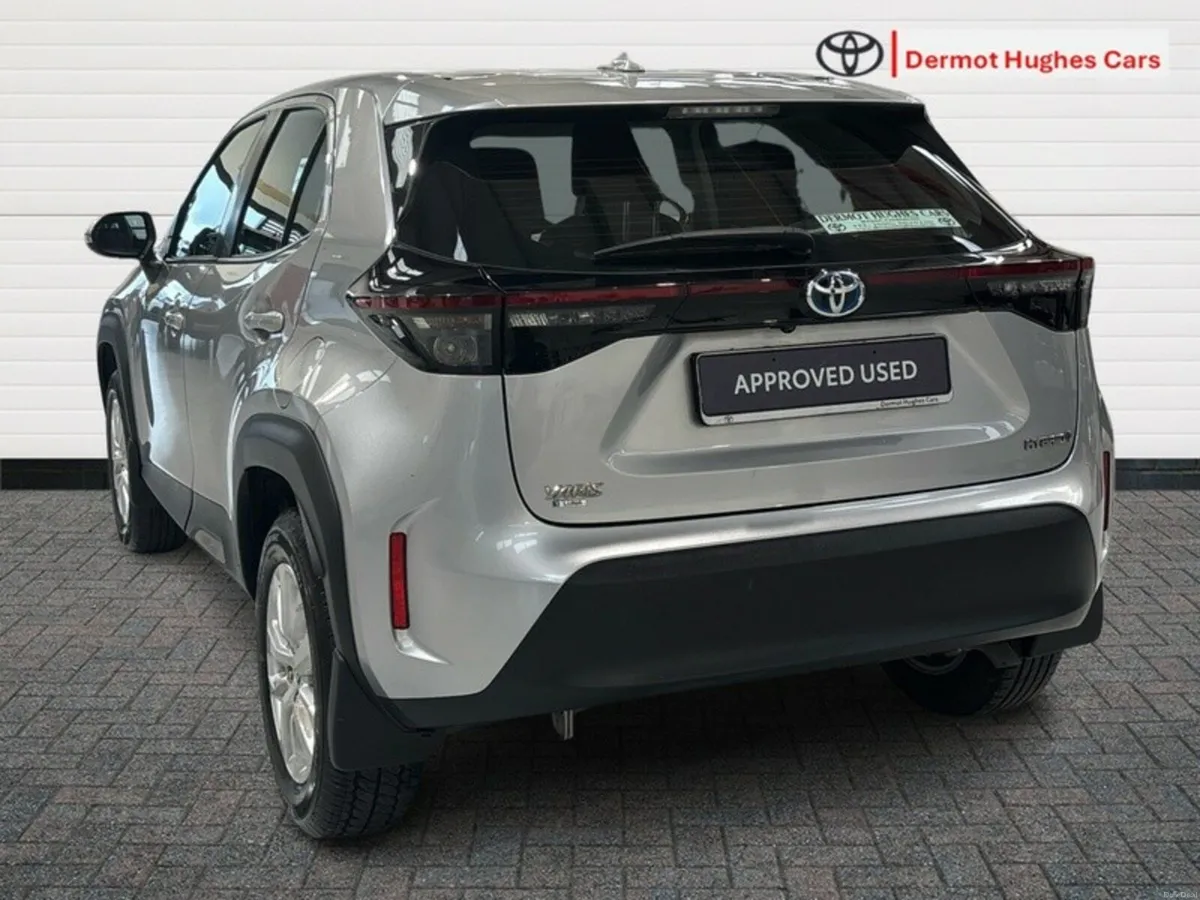 Toyota Yaris Cross LUNA HYBRID 4DR AUTO - Image 2