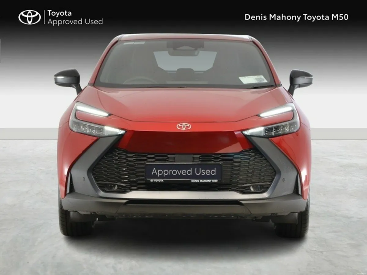 Toyota C-HR Sport Plug-In Hybrid - Image 5