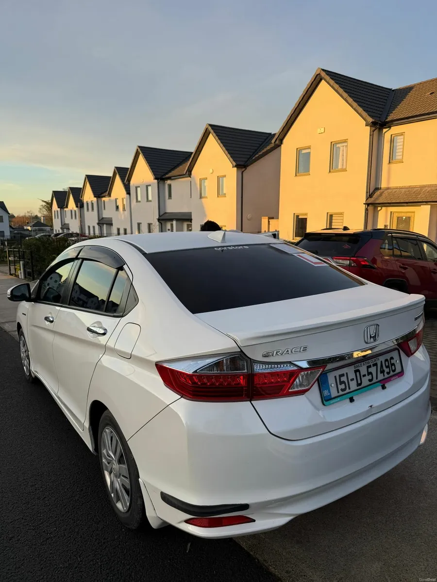 Honda Grace 2015 - Image 2
