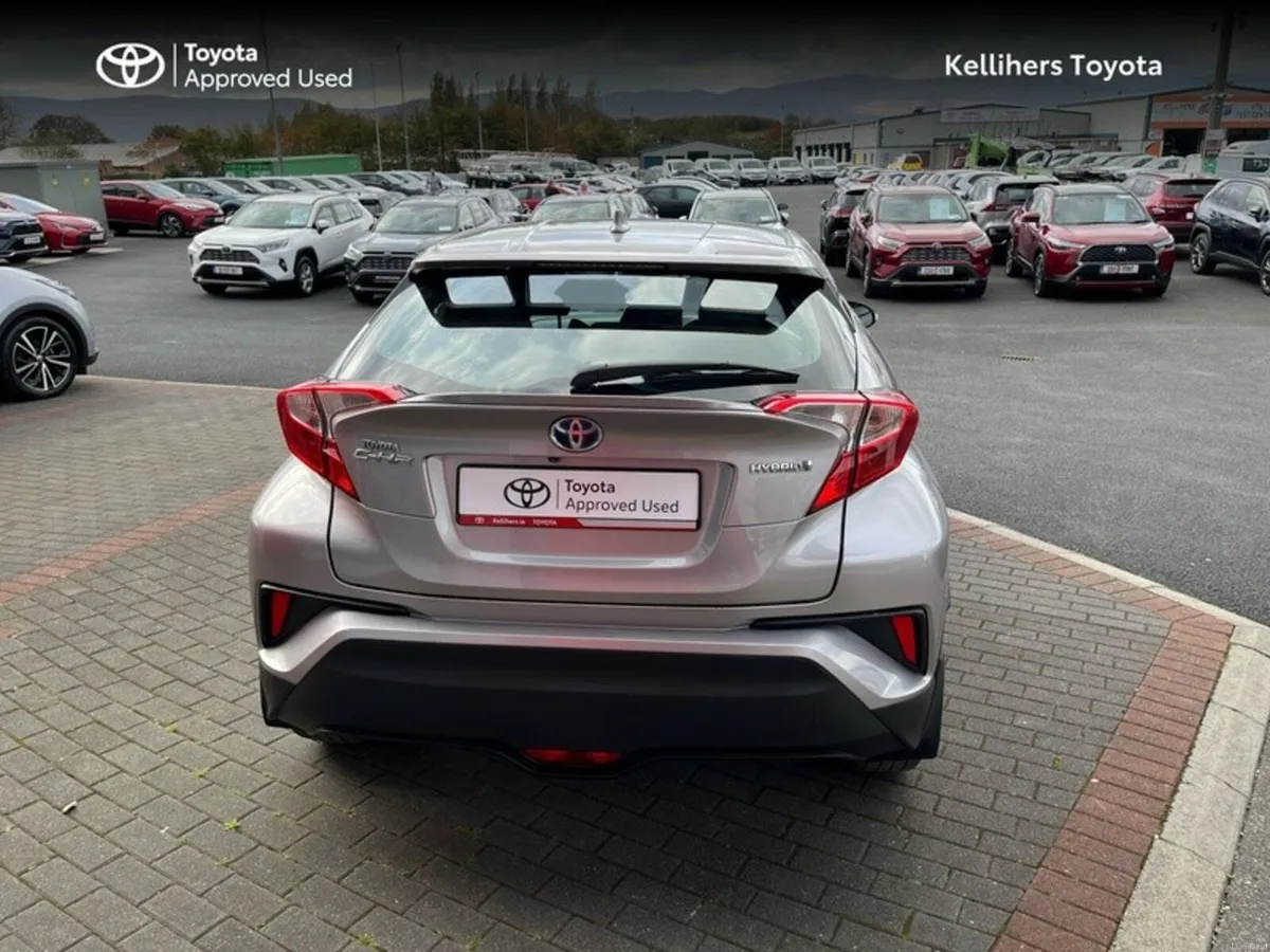 Toyota C-HR HYBRID LUNA 4DR AUTO - Image 4