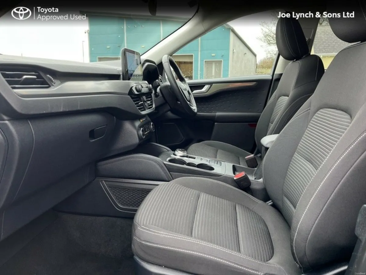 Ford Kuga TITANIUM 2.5 PHEV 4DR AUTO - Image 6