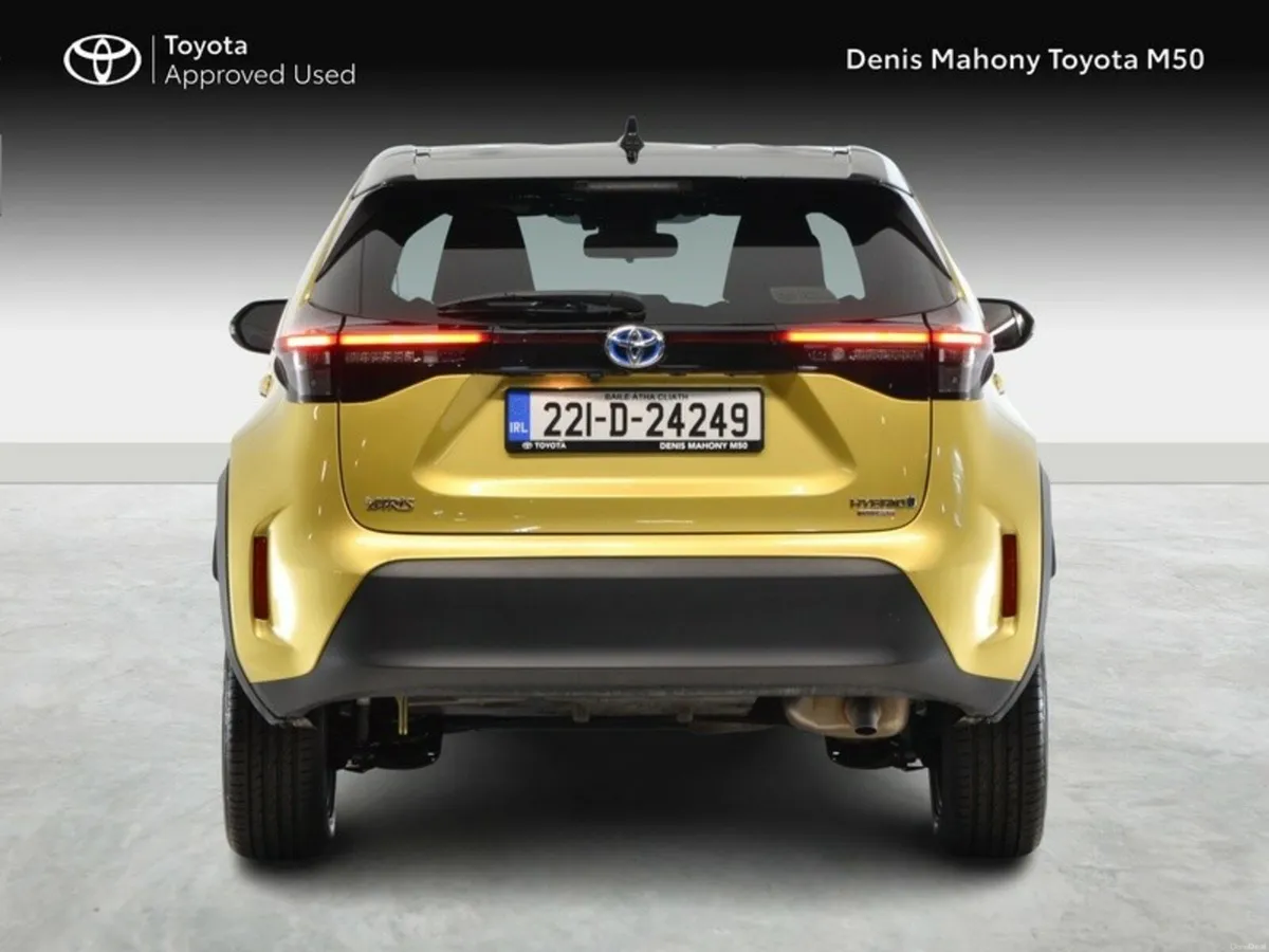 Toyota Yaris Cross Luna Sport Hybrid Auto - Image 4