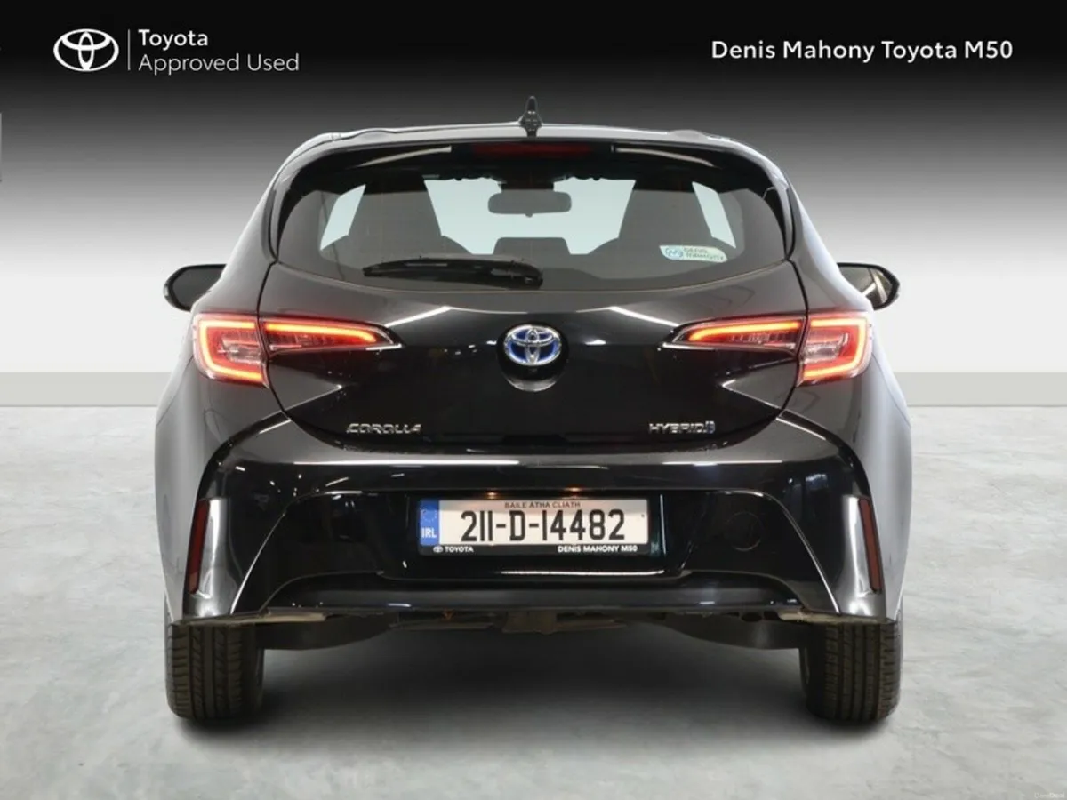 Toyota Corolla Hybrid Luna Hatchback - Image 4