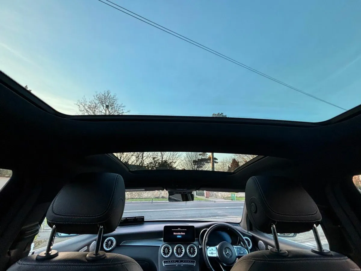 Mercedes-Benz GLC SUNROOF 300DE AMG LINE PREMIUM P - Image 3