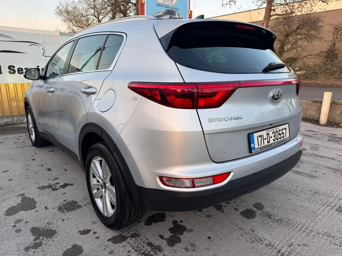 171 Kia Sportage 1.7D PLATINUM S AUTO - Image 5