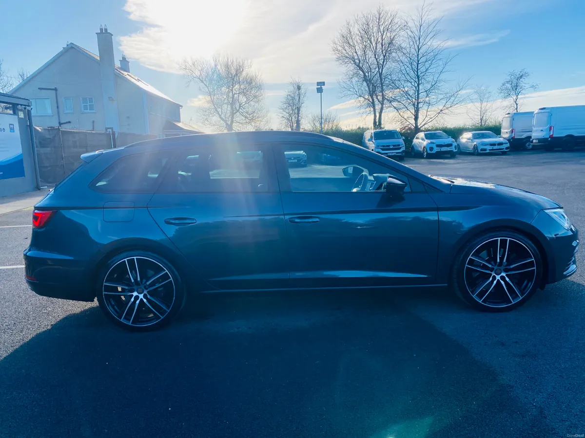 SEAT LEON CUPRA ESTATE 2.0 TSI 300HP 2019 (191) - Image 4