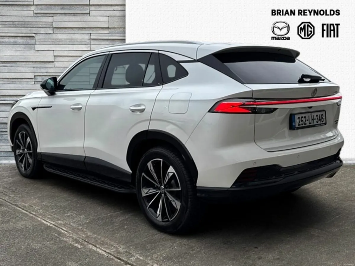 MG HS Exclusive 24.7KWh 120kms EV 1,000km - Image 4