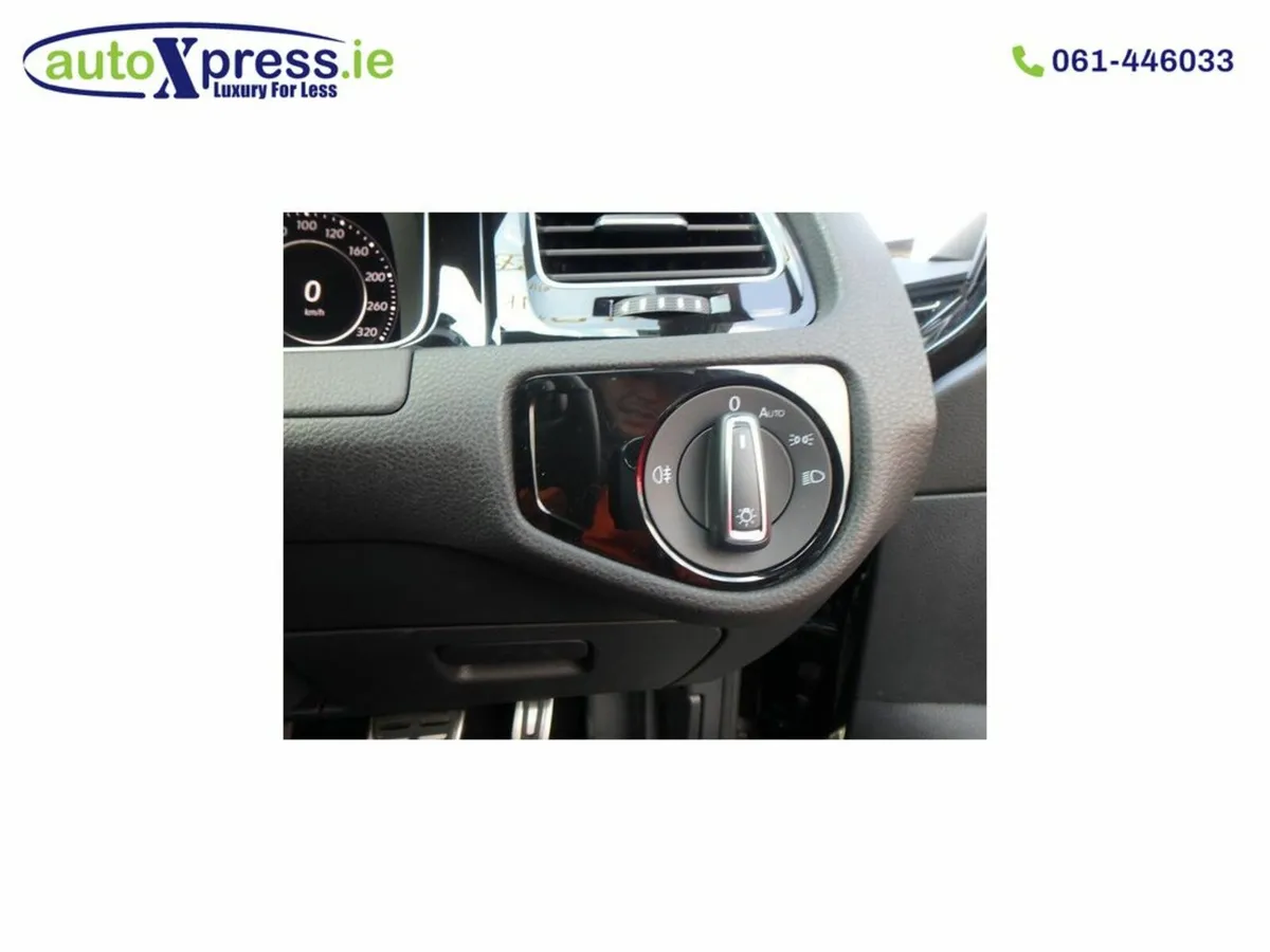 Volkswagen Golf R Line 4MOTION 2.0 Automatic - Image 4