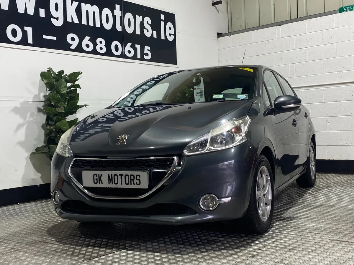 Peugeot 208 2013//DIESEL//LOW KLMS/// - Image 2