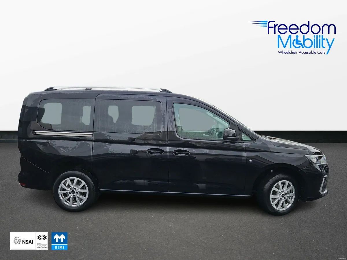 Ford Tourneo Connect Wheelchair Access Automatic - Image 4