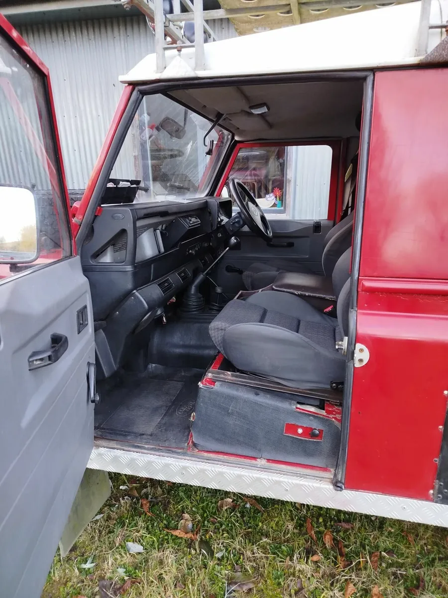 Land Rover Defender 110 300tdi 2000 - Image 4