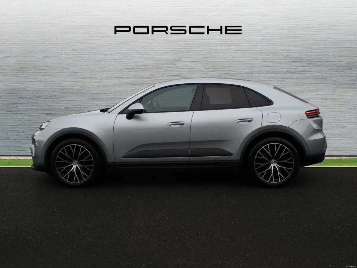 Porsche Macan Electric - Image 4