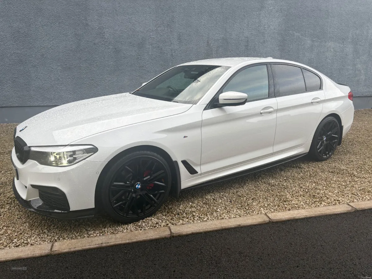 BMW 5-Series 2019 - Image 4
