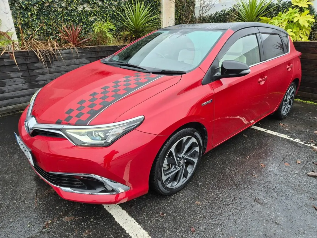 Toyota Auris 1.8 HYBRID / BRICK LANE G-PACK SOL / - Image 3