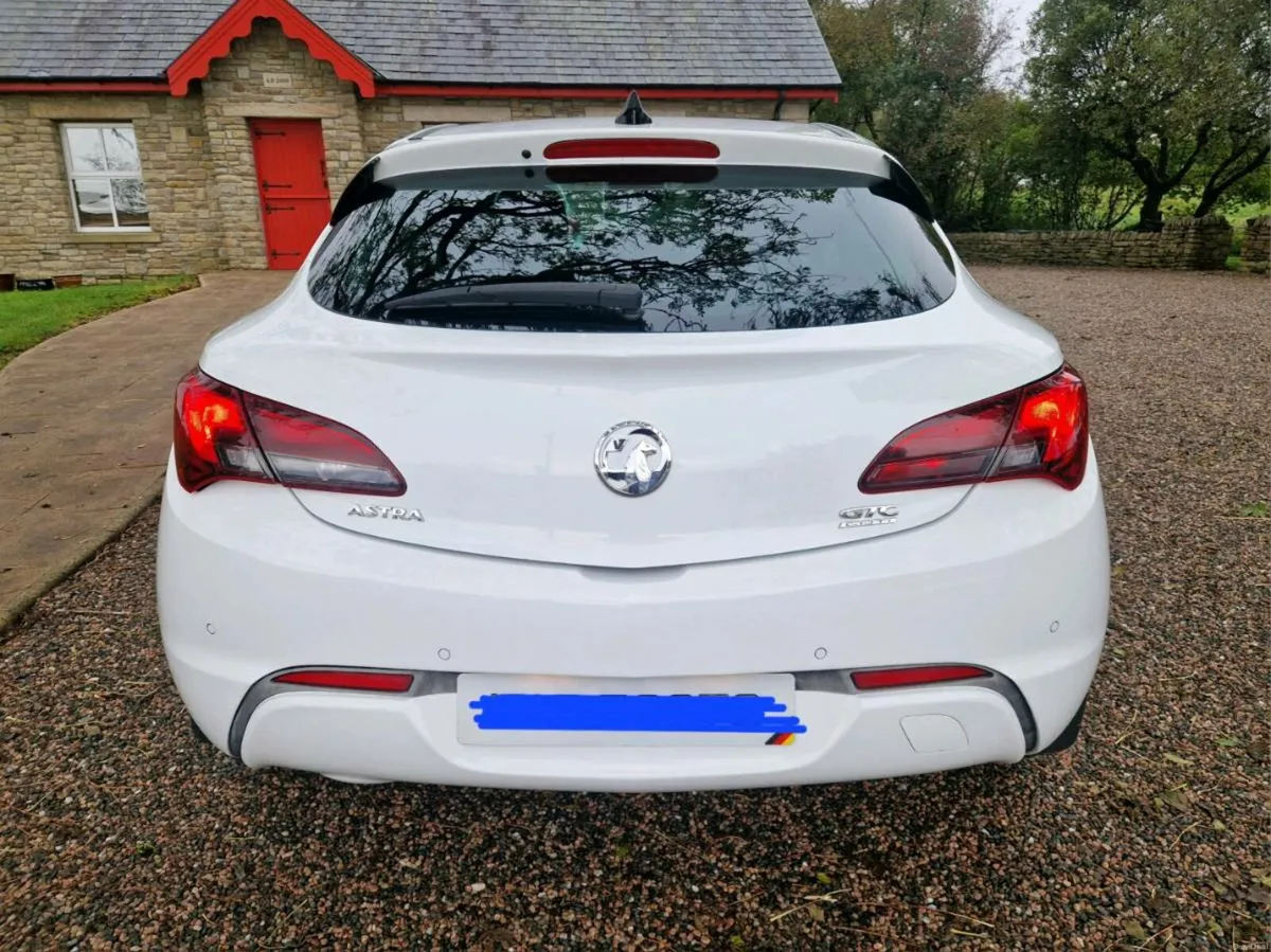 2016 Astra GTC - Image 2
