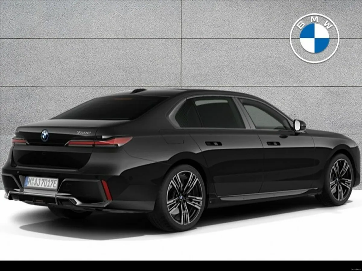 BMW 7-Series 750e xDrive M Sport - Image 2