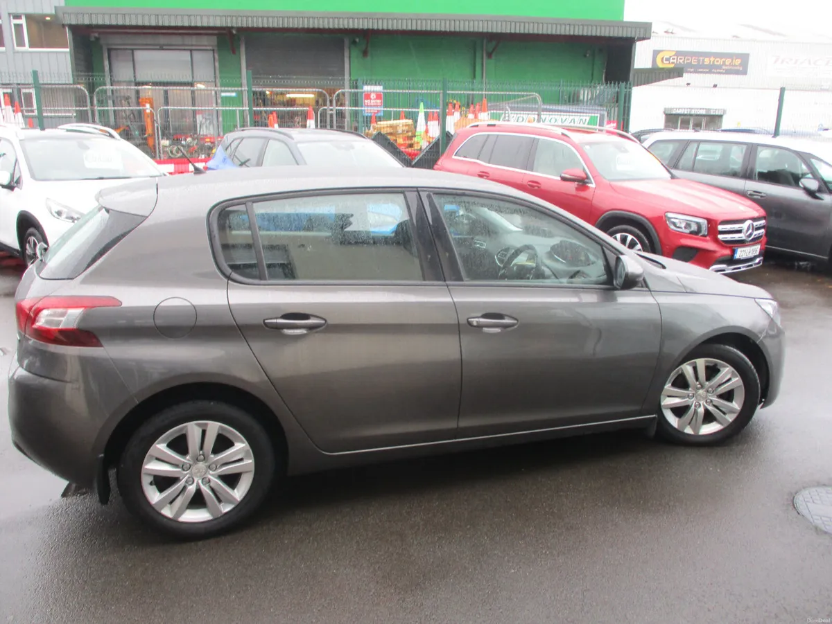 Peugeot 308 1.6 DTI ACTIVE  2016 - Image 4