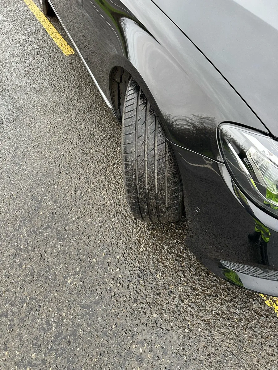 Mercedes Benz - Image 4