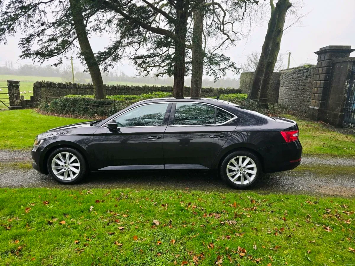 ​🌟 2017 Skoda Superb 1.6 TDI Style Auto🌟 - Image 4
