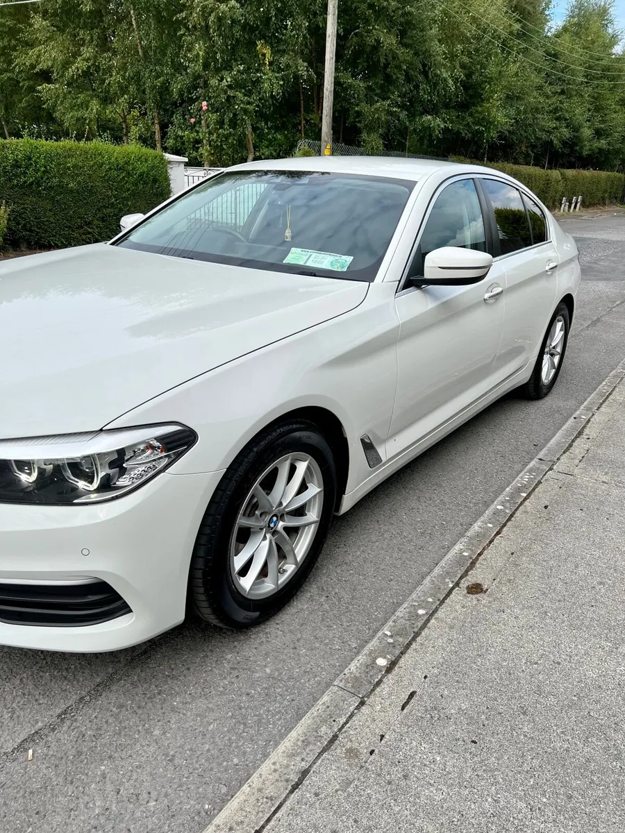 BMW 5-Series 2017 - Image 4