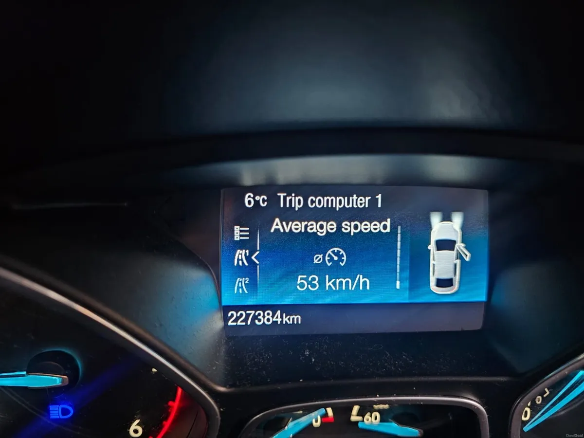 Ford Focus 2017 - Image 2