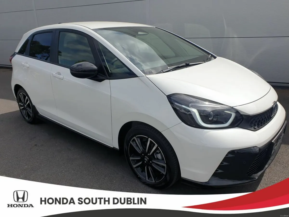 Honda Jazz "Advance Sport" Model Hybrid Automatic - Image 4