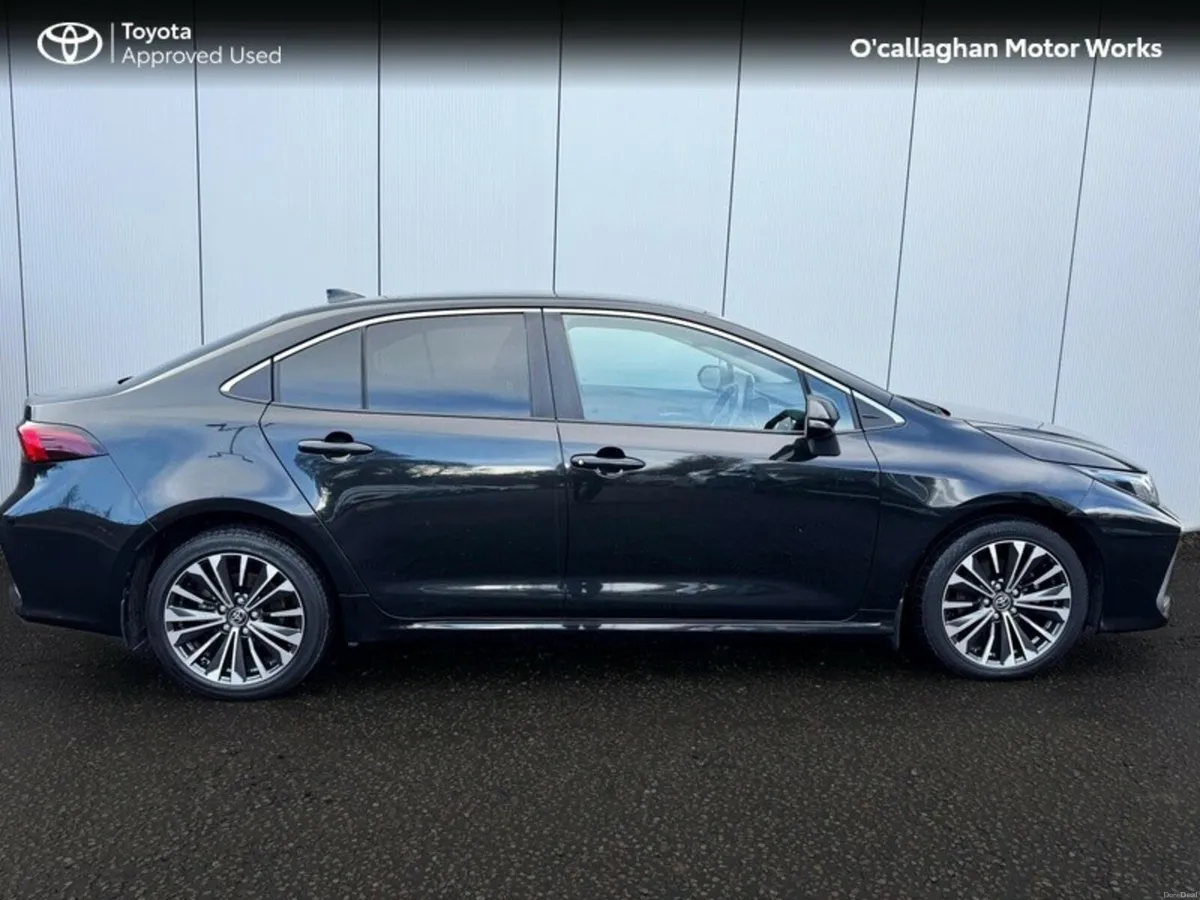Toyota Corolla LUNA SPORT SALOON 4DR - Image 5