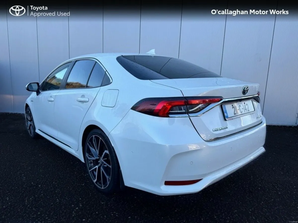 Toyota Corolla 1.8 HYBRID SOL 4DR AUTO - Image 3