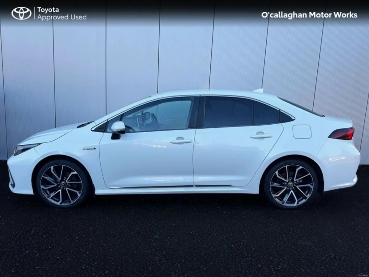 Toyota Corolla 1.8 HYBRID SOL 4DR AUTO - Image 6