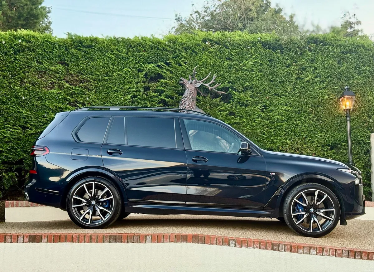 BMW X7 40D 7 SEATER FULL SPEC - Image 3