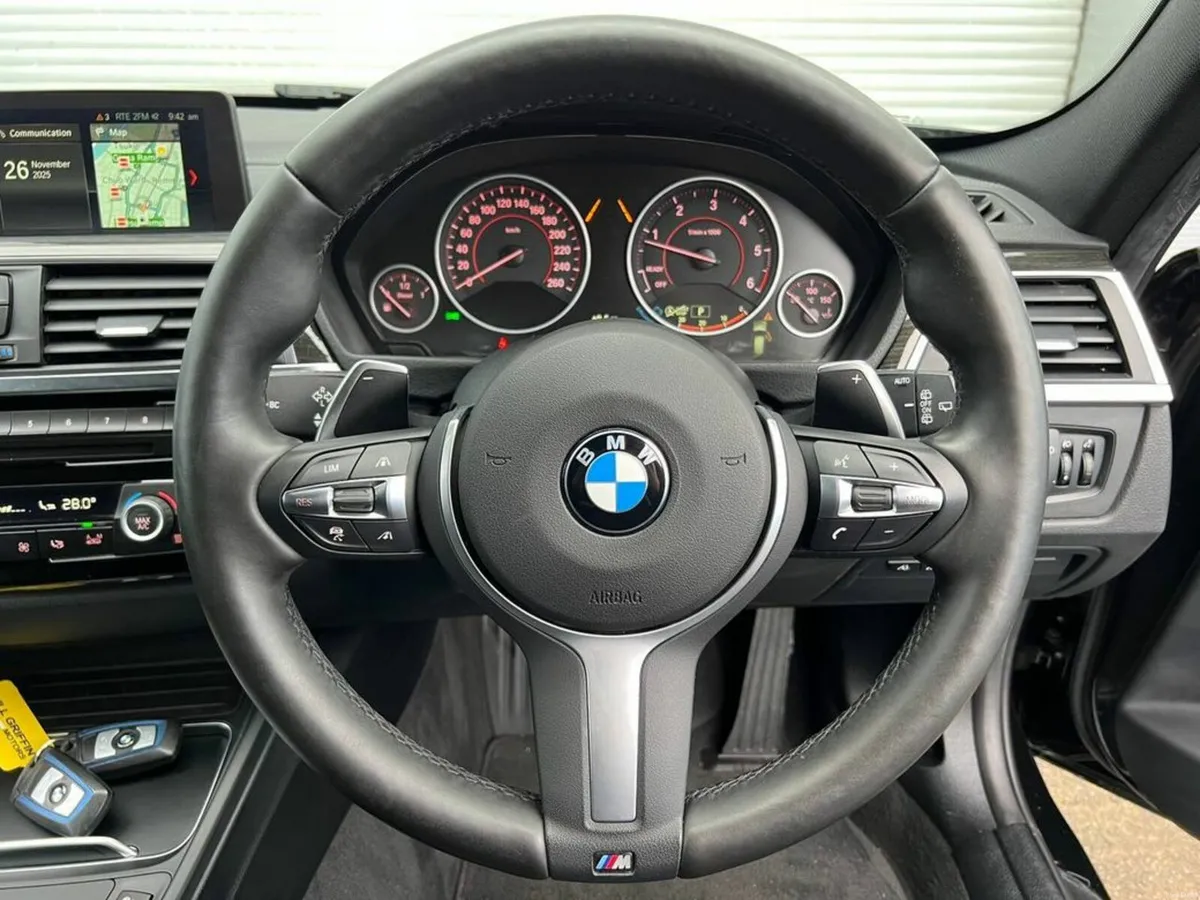 BMW 3-Series 320d M-SPORT COMPETITION TOURING // S - Image 4